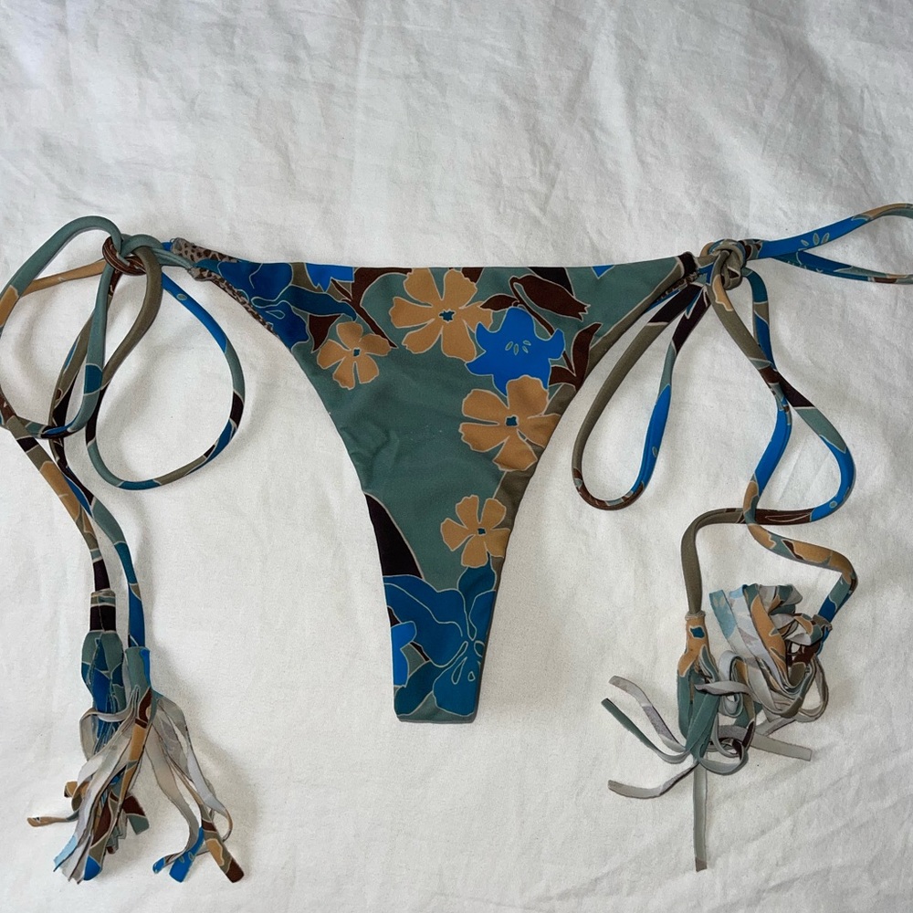 Acacia shikoku bottoms